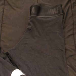 NIKE LEGGINGS